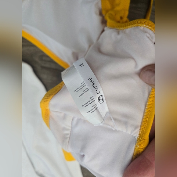 2 piece swim suit yellow and white size XL - Picture 3 of 4